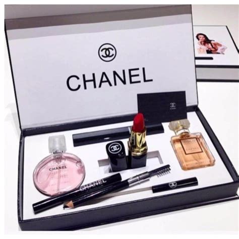 chanel confezioni|Chanel gift sets.